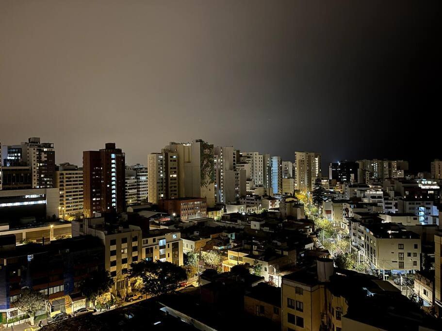 לימה Luxury Apartment In Miraflores With Rooftop Pool מראה חיצוני תמונה