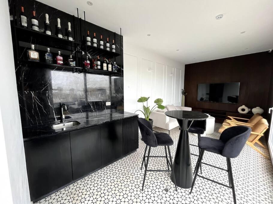 לימה Luxury Apartment In Miraflores With Rooftop Pool מראה חיצוני תמונה